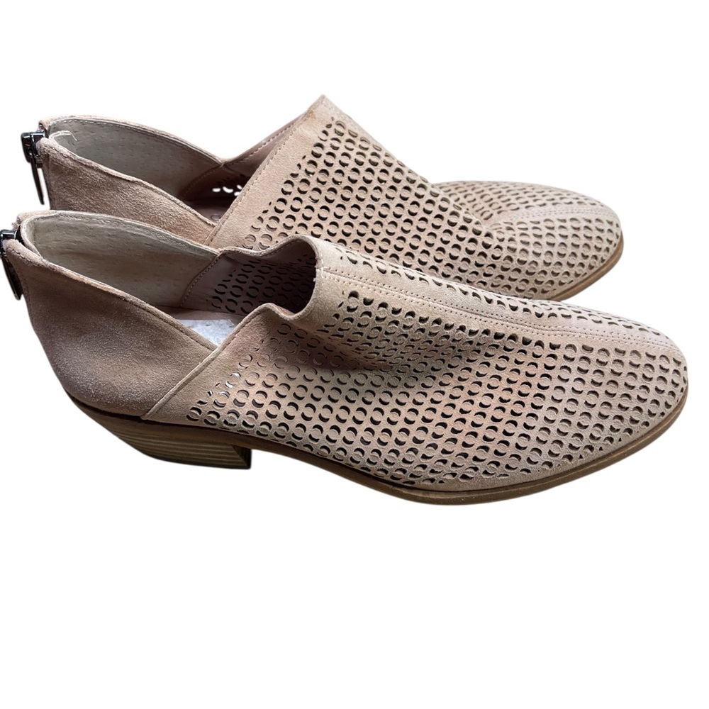 Vince Camuto Paleta Bootie rose tan suede size 7‎ boxGA